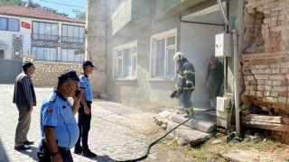Binanın bodrum katında çıkan yangın söndürüldü