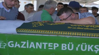Binlerce balonun bırakıldığı Elif Azra, hayatını kaybetti