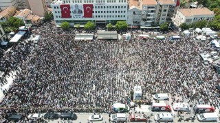 Binlerce Manisalı, Ferdi Başkanlarını gözyaşlarıyla uğurladı