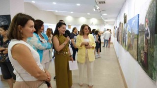 Bir fırça, bin duygu sergisi, sanatseverlerle buluştu