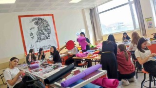 Bir oyuncak bin umut: Akdenizli öğrenciler depremzede çocukların hayallerine dokundu