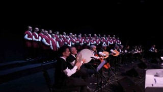 Bu konserde gönüller ilahi aşkla doldu