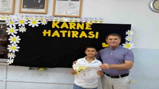 Burhaniyede karne heyecanı yaşandı