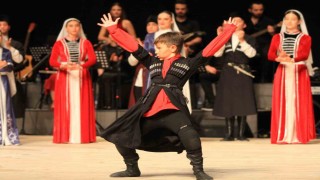 Bursada Çerkes şöleni nefes kesti