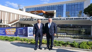 Bursada Dr. Sadık Ahmet Gençlik ve Spor Merkezi hizmete açıldı