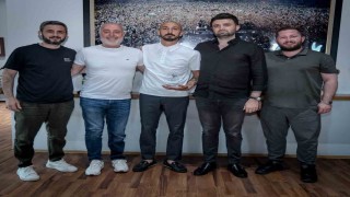Bursaspor Ahmet İlhan Özek ile yollarını ayırdı