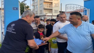 Büyükşehir Belediyesi vatandaşlarla bayramlaştı