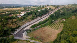 Büyükşehir Karasuda iki mahalle arası ulaşımın mesafesini ve süresini kısalttı