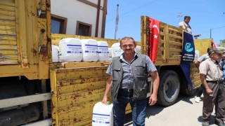 Büyükşehirden don afetinden etkilenen kiraz yetiştiricilerine sıvı gübre desteği