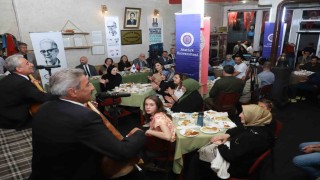 Cahit Arf halk buluşmaları: Temelli kıraathanesinde bilim ve kültür sohbetleri programı yoğun ilgi gördü