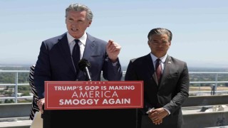 California Valisi Newsom: Trumpı mahkemeye vereceğiz