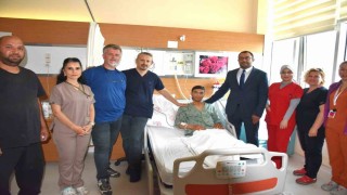 Çanakkalede ilk kez denen cerrahi yöntemle 15 yaşındaki çocuğun kalbindeki delik kapatıldı