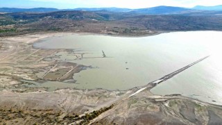 Çeşmenin içme suyu kaynağı erimeye devam ediyor