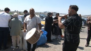 Cezaevlerinden dün başlayan tahliyeler bugün devam ediyor