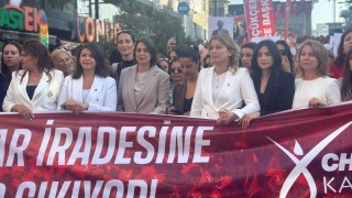 CHP Kadın Kolları'nın Adalet ve Özgürlük Yürüyüşü’ne Polis Müdahalesi