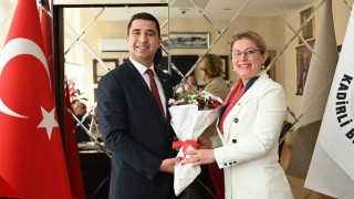 CHP'li Kaya’dan Kadirli Belediyesi’ne Yapılan Taşlı Saldırıya Tepki
