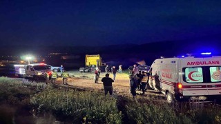 Ardahan'da Trafik Kazası: 2 Kişi Hayatını Kaybetti