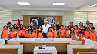 Çocuklar sordu, Başkan Kocagöz yanıtladı