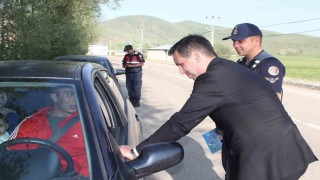 Demirözünde sürücülere hız konusunda uyarılarda bulunuldu
