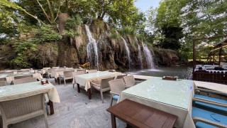 Denizlinin gizli cenneti Çınaraltı yerli ve yabancı turistlerin gözdesi oldu