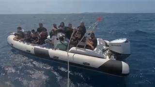 Didim açıklarında 15 düzensiz göçmen kurtarıldı