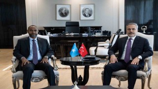 Dışişleri Bakanı Fidan, Somali Limanlar ve Deniz Ulaştırma Bakanı Nur ile görüştü