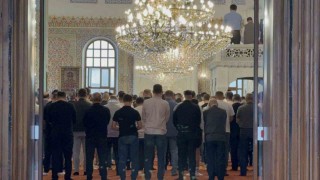 Düzcede bayram namazında camiler doldu