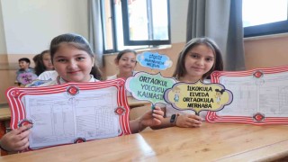Elazığda 122 bin öğrenci karne heyecanı yaşadı