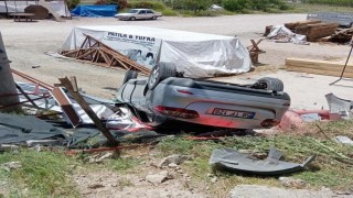 Elazığda otomobil şarampole devrildi: 2 yaralı