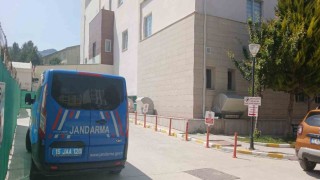 Elini kıyma makinesine kaptıran genç kız ağır yaralandı