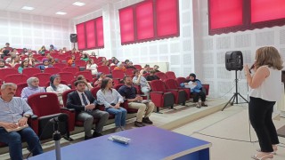 Emet MYOda Madde Bağımlılığı konulu seminer