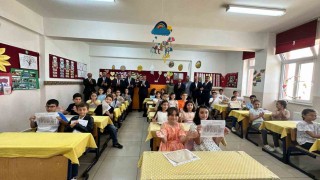 Erzincanda 42 bin öğrenci karne heyecanı yaşadı