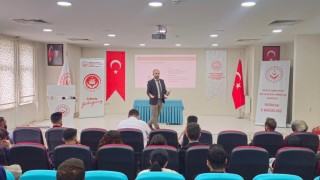 Erzincanda evlilik kredisine başvuran çiftlere eğitim düzenlendi