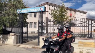 Erzincanda polis ve jandarma ekiplerince denetimler sürüyor