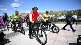 Erzurumda pedallar sağlıklı hayatlar için çevrildi
