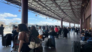 Eskişehir Otogarında bayramda yoğunluğa karşı ek seferler konuldu