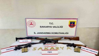 Evi cephaneliğe çevirmiş