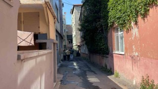 Eyüpsultanda 2 katlı binada korkutan yangın