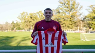 Fernando Muslera, Estudiantes ile sözleşme imzaladı