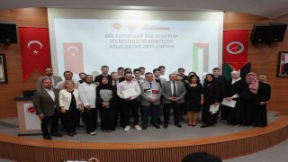 Filistinli öğrencilerden ailelerine ağlatan mektup: Ümidinizi kaybetmeyin