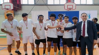 Futsal turnuvasında şampiyonlar ödüllerini aldı