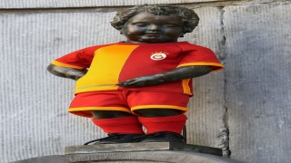 Galatasarayın 5 yıldızlı forması, 406 yıllık Manneken Pis heykeline giydirilecek