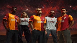 Galatasarayın yeni sezon formaları taraftarın beğenisine sunuldu