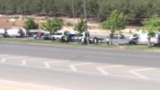 Gaziantepte yayaya çarpan işçi servisine başka servis çarptı: 1i ağır 4 yaralı