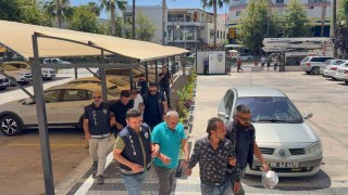 Gazipaşada çeşitli suçlardan gözaltına alınan 4 kişiden 3ü tutuklandı