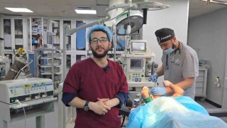 Gazzeye gönüllü giden Türk doktor: İsrail, oradaki hayatı bitirmek, yaralıların ölmesini hızlandırmak için hastanelere saldırıyor