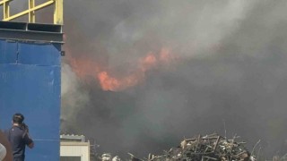 Gebzede hurda sahasında yangın çıktı