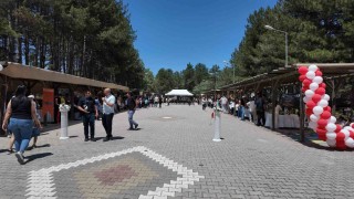 Gedizde bilim şöleni: Teknogediz Bilim Fuarı öğrencilerin projeleriyle göz kamaştırdı