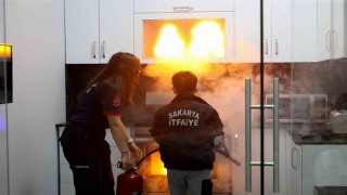 Geleceğin büyüklerine hayat kurtaracak eğitim: Afet bilinci kazanıyorlar