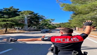 Gönende asayiş ve trafik uygulaması: 106 kişi sorgulandı